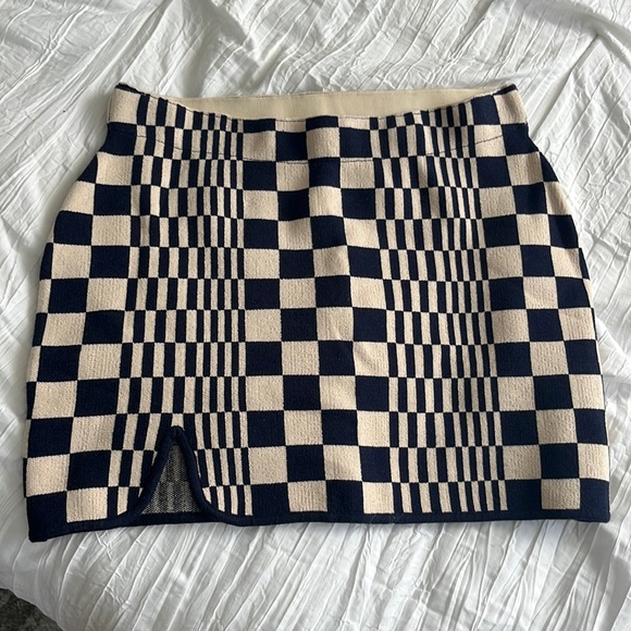 Mini Skirt - Picture 2 of 6